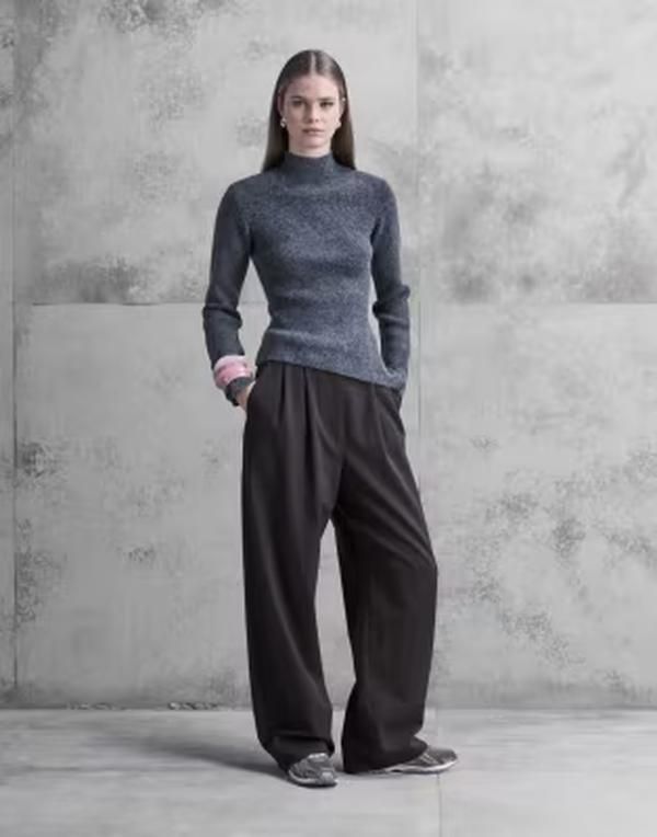 アルケット レディース ボトムス カジュアルパンツ バルーンフィット ウール ARKET balloon fit wool mix tailo red pants in chocolate BROWN