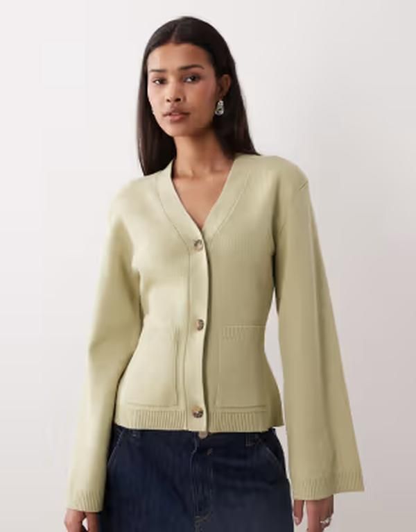 ジーナトリコ レディース アウター カーディガン ウエストマーク Gina Tricot cinched waist cardigan in sage green グリーン