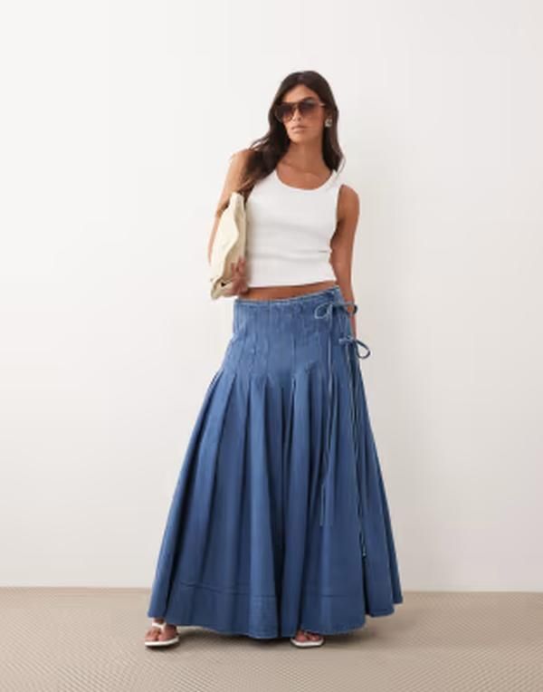 アレンジ レディース ボトムスカート タイディテール プリーツ ミディ デニム ARRANGE pleatedenimidi skirt with tie detail BLUE ブルー