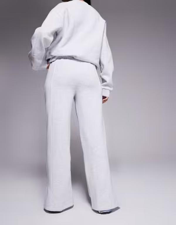 エイソス レディース ボトムス カジュアルパンツ ストレート スウェットパンツ ASOS Weekend Collective Weekend Collective straight leg swea