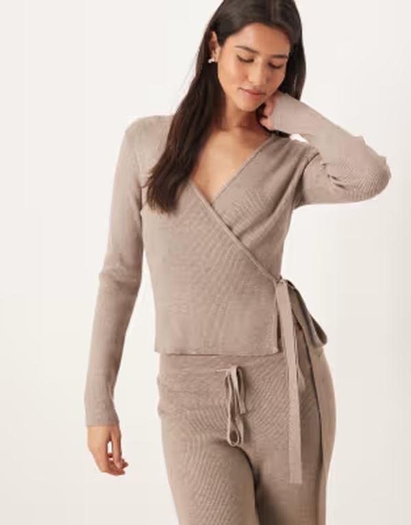 ジーナトリコ レディース アウター カーディガン Vネック ニット Gina Tricot long sleeve v neck fine knit wrap cardigan melange Bro