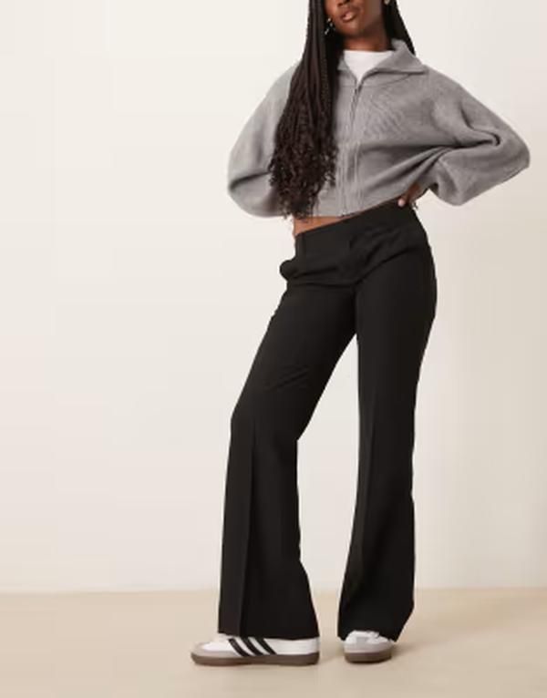 ジーナトリコ レディース ボトムス カジュアルパンツ ブーツカット ブーツ Gina Tricotailo red lowaist relaxed bootcut pants Black ブラック 16,485円