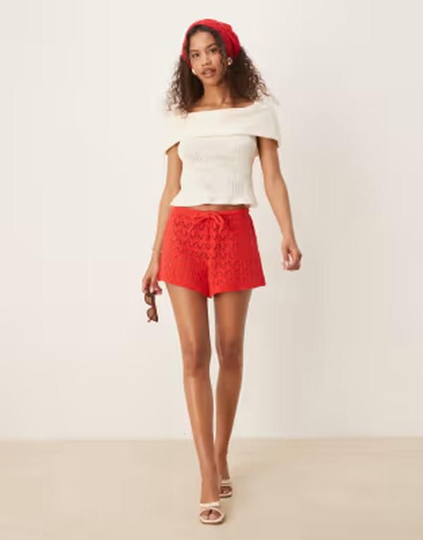 ジーナトリコ レディース ボトムス ハーフパンツ・ショーツ ショートパンツ Gina Tricot drawstring crochet shorts Red レッド