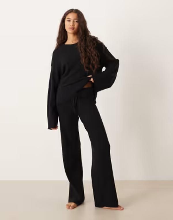 ジーナトリコ レディース ボトムス カジュアルパンツ リブニット ストレート ニット Gina Tricot straight leg fine rib knit pants part of a se