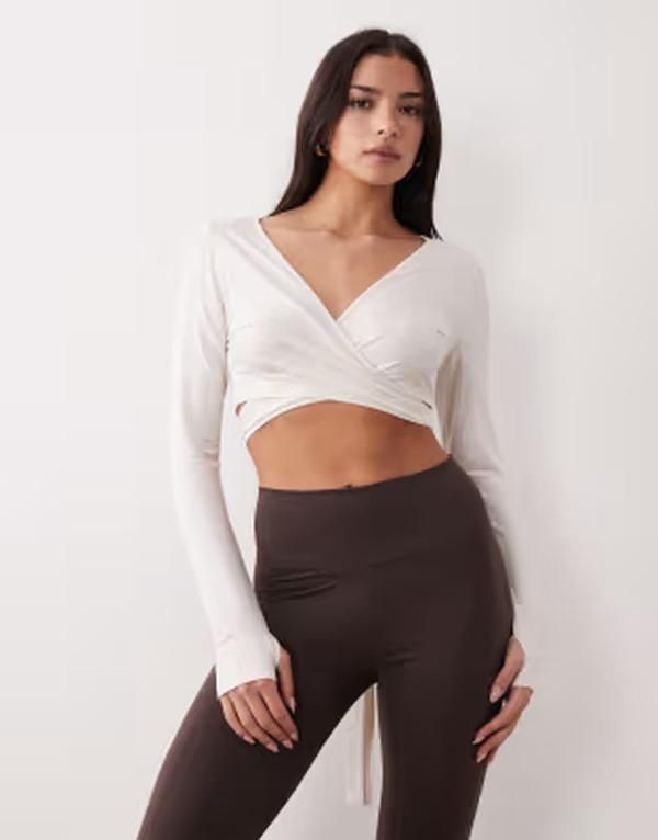 ジーナトリコ レディース アウター カーディガン クロップド Gina Tricot cropped wrap yoga cardigan White ホワイト 13,286円