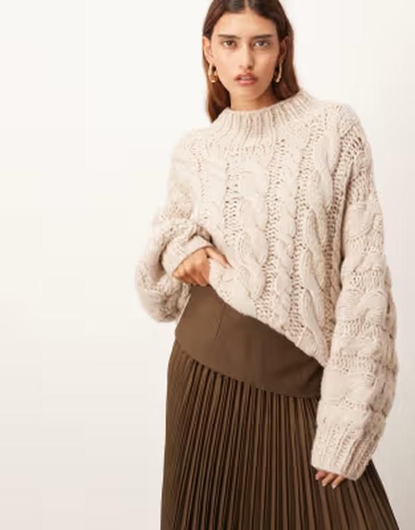 アレンジ レディース アウター ニット・セーター ARRANGE hand knit oversized chunky cable knit sweater in cream クリーム