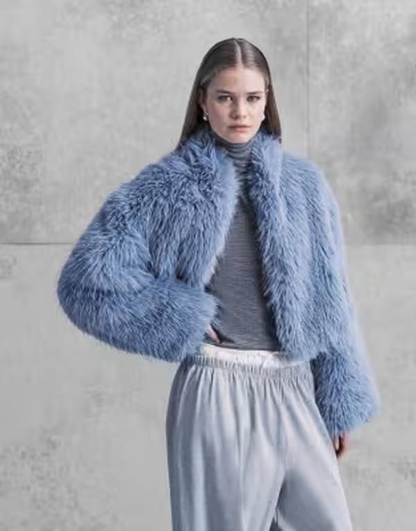 アリアコーブ レディース アウター ジャケット・ブルゾン クロップド Aria Cove faux fur wide sleeves cropped jacket BLUE ブルー
