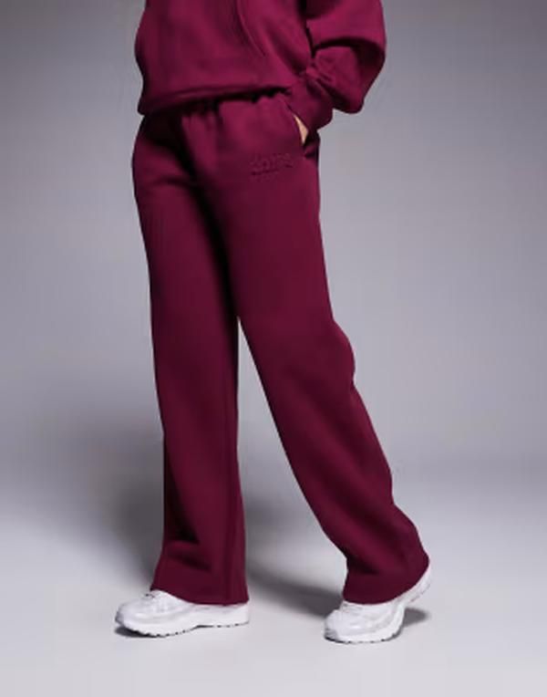 カイア レディース ボトムス カジュアルパンツ ワイドレッグ スウェットパンツ コットン ロゴ Kaiia cotton rich embossed logo wide leg sweatpants
