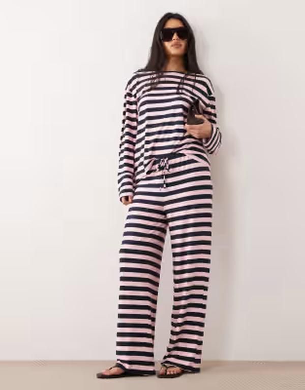 カイア レディース ボトムス カジュアルパンツ ジャージー Kaiia super soft jersey drawstring pants and pink stripes part of a se