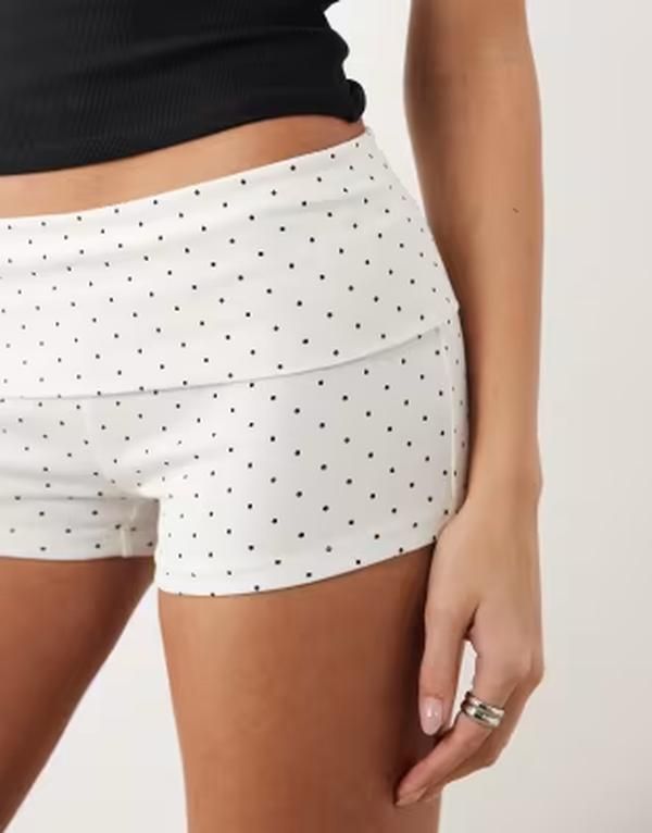 ジーナトリコ レディース ボトムス ハーフパンツ・ショーツ ドット柄 ドット プリント ショートパンツ Gina Tricot fold over hotpant shorts polka dot p