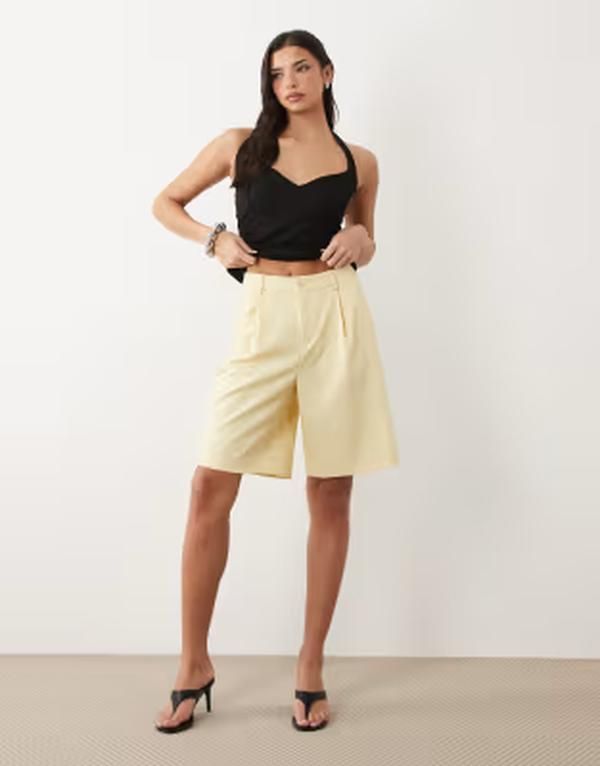 ジーナトリコ レディース ボトムス ハーフパンツ・ショーツ ショートパンツ Gina Tricotailo red bermuda shorts in yellow イエロー