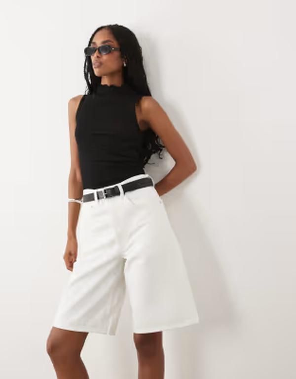 アルケット レディース ボトムス ハーフパンツ・ショーツ ショートパンツ デニム ARKET loose fit denim shorts WHITE ホワイト