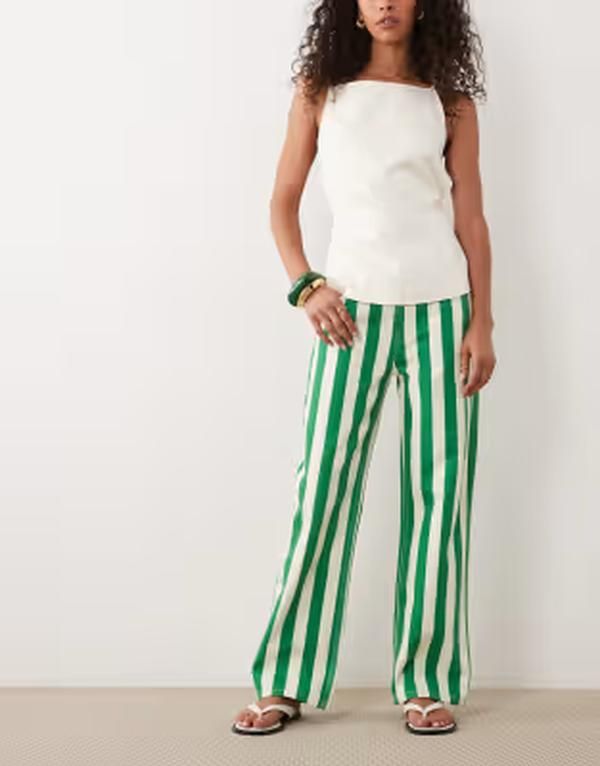 エイソス レディース ボトムス デニムパンツ ストレート クロップド ジーンズ ASOS DESIGN cropped comfort stretch straight leg jeanstripes