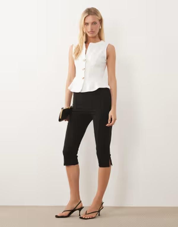 エイソス レディース ボトムス カジュアルパンツ サイドスリット キャップ ASOS DESIGN bengaline side slit capri pants Black ブラック