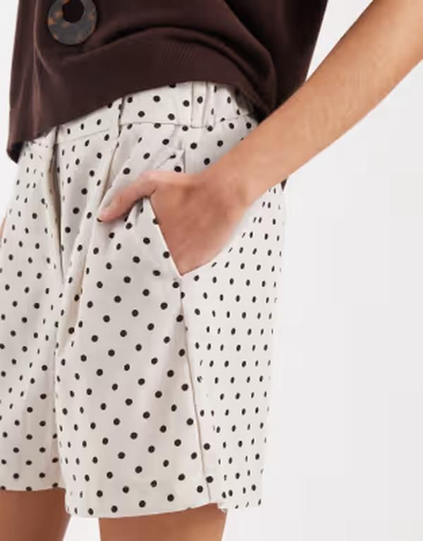オンリー レディース ボトムス ハーフパンツ・ショーツ ドット ショートパンツ ONLY high waisted shorts polka dots PUMICE STONE DELICATE スト