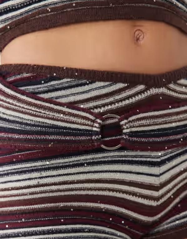 モーテル レディース ボトムス ハーフパンツ・ショーツ ミニ ショートパンツ Motel Ruvan striped mini shorts in maroon and gray part of a