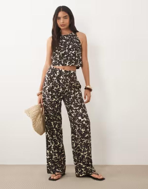 マンゴ レディース ボトムス カジュアルパンツ フラワー柄 プリント フラワー Mango Jamie tailo red pants floral print part of a set BEIGE