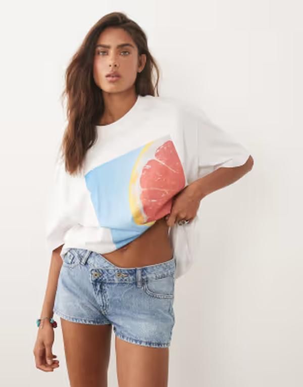 マンゴ レディース ボトムス ハーフパンツ・ショーツ Tシャツ ショートパンツ デニム Mango Teen cross waist denim shorts in mid BLUE ブルー