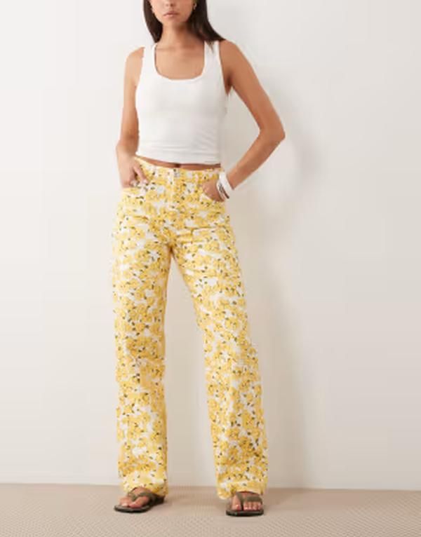 マンゴ レディース ボトムス デニムパンツ フラワー柄 プリント コットン ジーンズ フラワー Mango Amalfi 100 cotton straight jeans in yellow flo