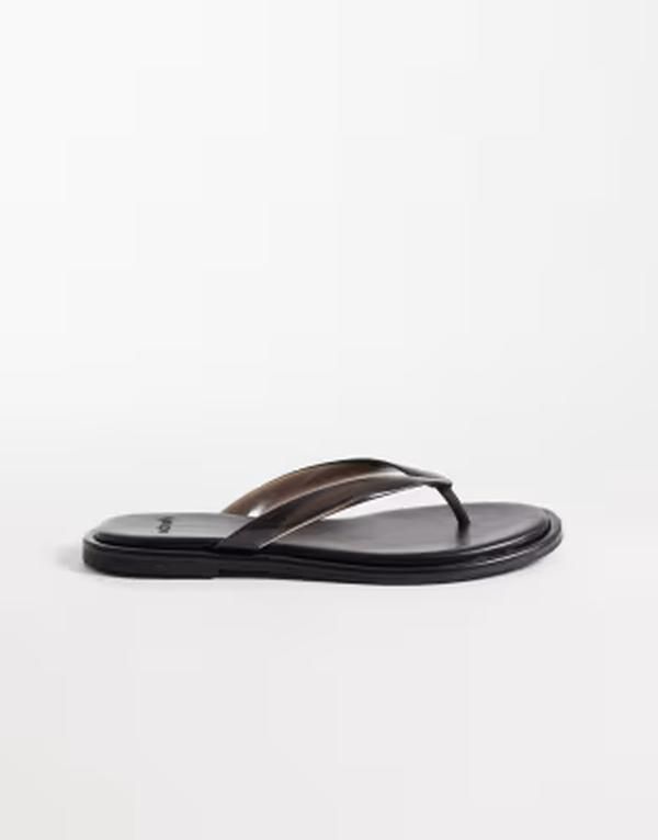 シュー レディース サンダル フリル schuh Truffle sandals Black ブラック