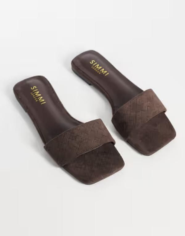 シミー ワイドフィット レディース シューズ サンダル スエード Simmi Wide Fit Simmi London Anika Wide Fit embossed slip on flat sa