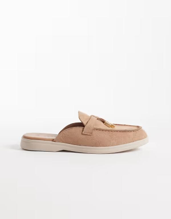 セクウェル レディース シューズ スリッポン・ローファー スエード SEQWL mule tassel trim loafers in camel faux suede Camel キャメル