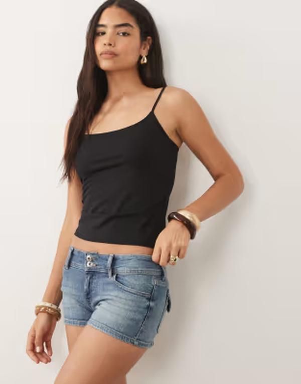 マンゴ レディース ボトムス ハーフパンツ・ショーツ Tシャツ ショートパンツ デニム Mango Teen stitch detailing denim shorts in dark BLUE ブル
