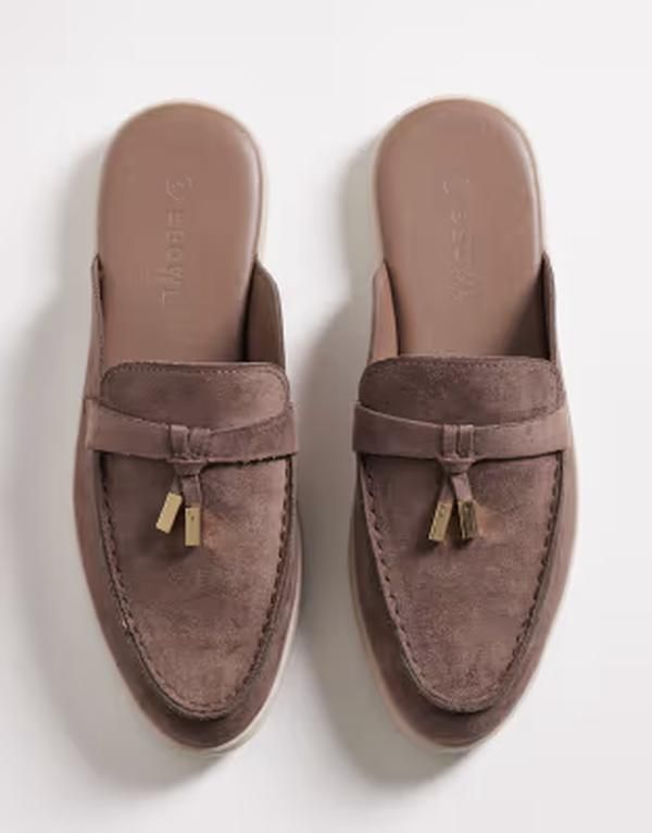 セクウェル レディース シューズ スリッポン・ローファー スエード SEQWL mule tassel trim loafers in mocha faux suede MOCHA MOUSSE モカ