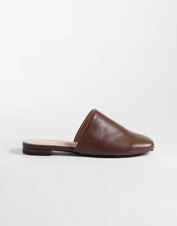 パブリックデザイア ワイドフィット レディース シューズ サンダル Public Desire Wide Fit Emmi flat mules Brown pu ブラウン