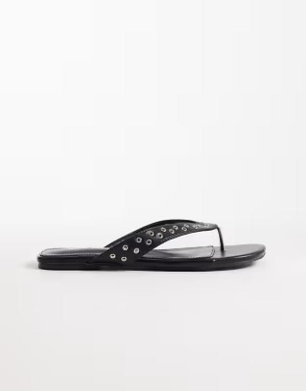 パブリックデザイア ワイドフィット レディース シューズ サンダル Public Desire Wide Fit studded flip flops Black ブラック