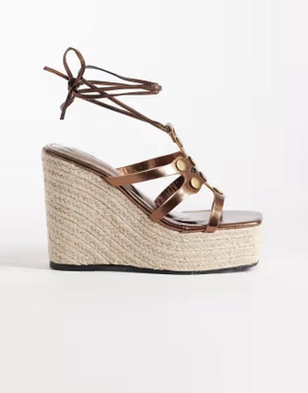 パブリックデザイア レディース シューズ サンダル Public Desire Dorothy espadrille wedge sandals in bronze