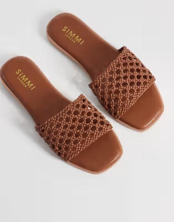 シミー ワイドフィット レディース シューズ サンダル Simmi Wide Fit Simmi London Wide Fit Luna woven flat sandals in tan pu タ