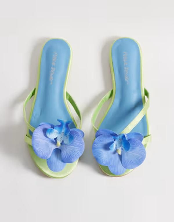 パブリックデザイア ワイドフィット レディース シューズ サンダル フラワー柄 フラワー Public Desire Wide Fit Magnolia 3D floral flat sandals