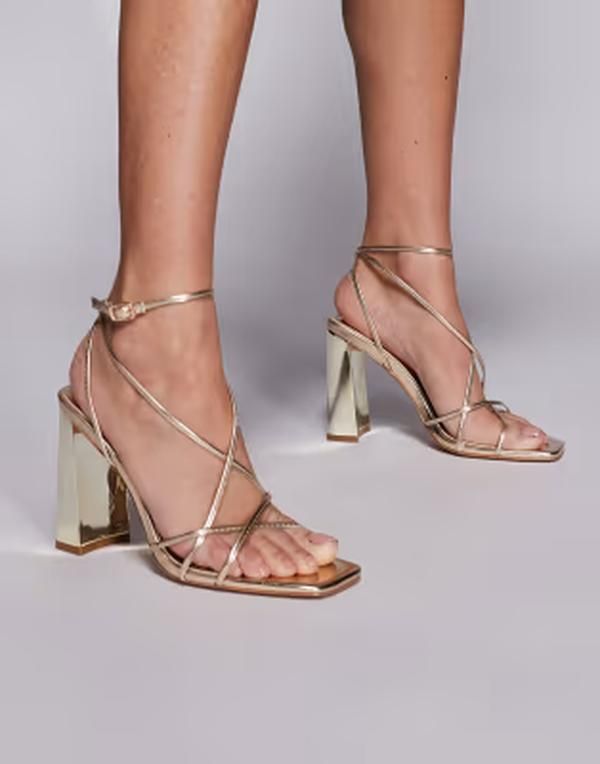 シミー ワイドフィット レディース シューズ サンダル ヒール Simmi Wide Fit SIMMI London Wide Fit Carmela strappy block heeled sa