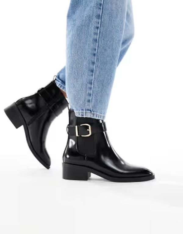 シュー レディース ブーツ・レインブーツ チェルシーブーツ チェルシー ヒール schuh Cadie buckle detail heeled chelsea boots Black ブラック