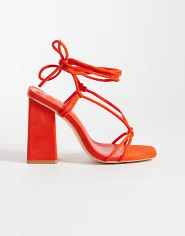 パブリックデザイア ワイドフィット レディース シューズ サンダル ヒール Public Desire Wide Fit Elira tie leg block heeled sandals RED