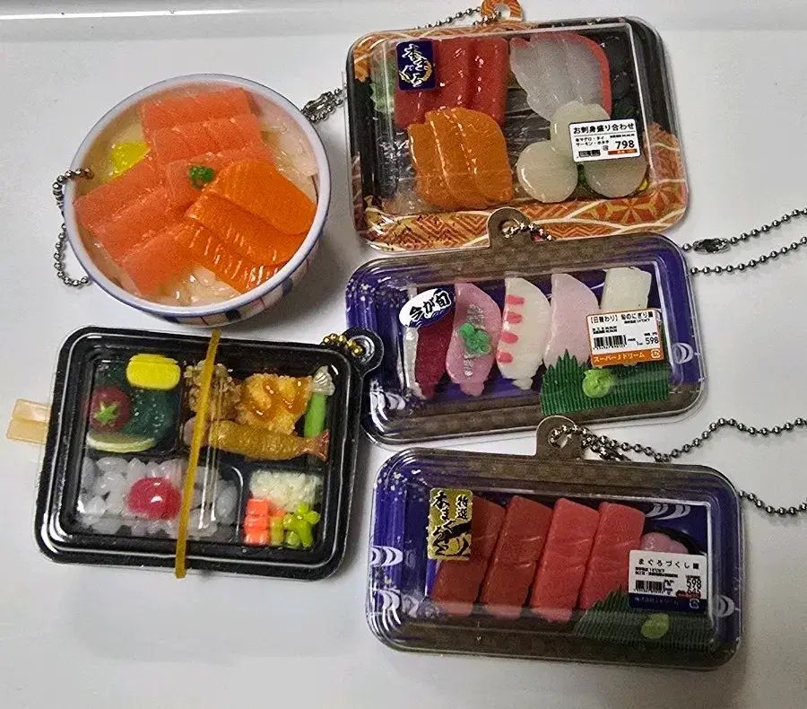 寿司ガチャ 弁当ガチャ たべものガチャ キーホルダー まとめ