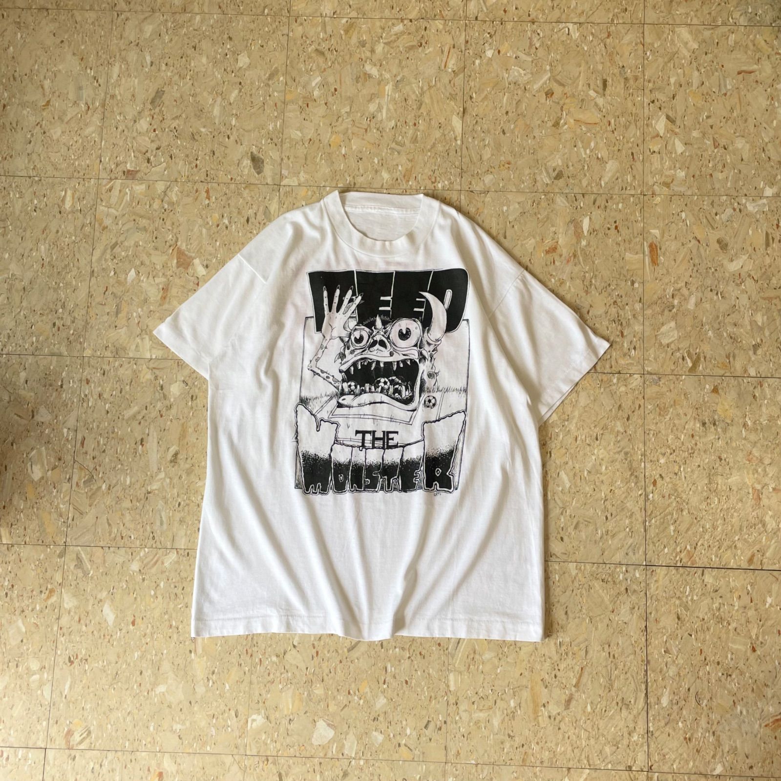 90s 【 ローブローアートみのあるグラフィックの、とあるサッカーチームのTシャツ 】 size.XL