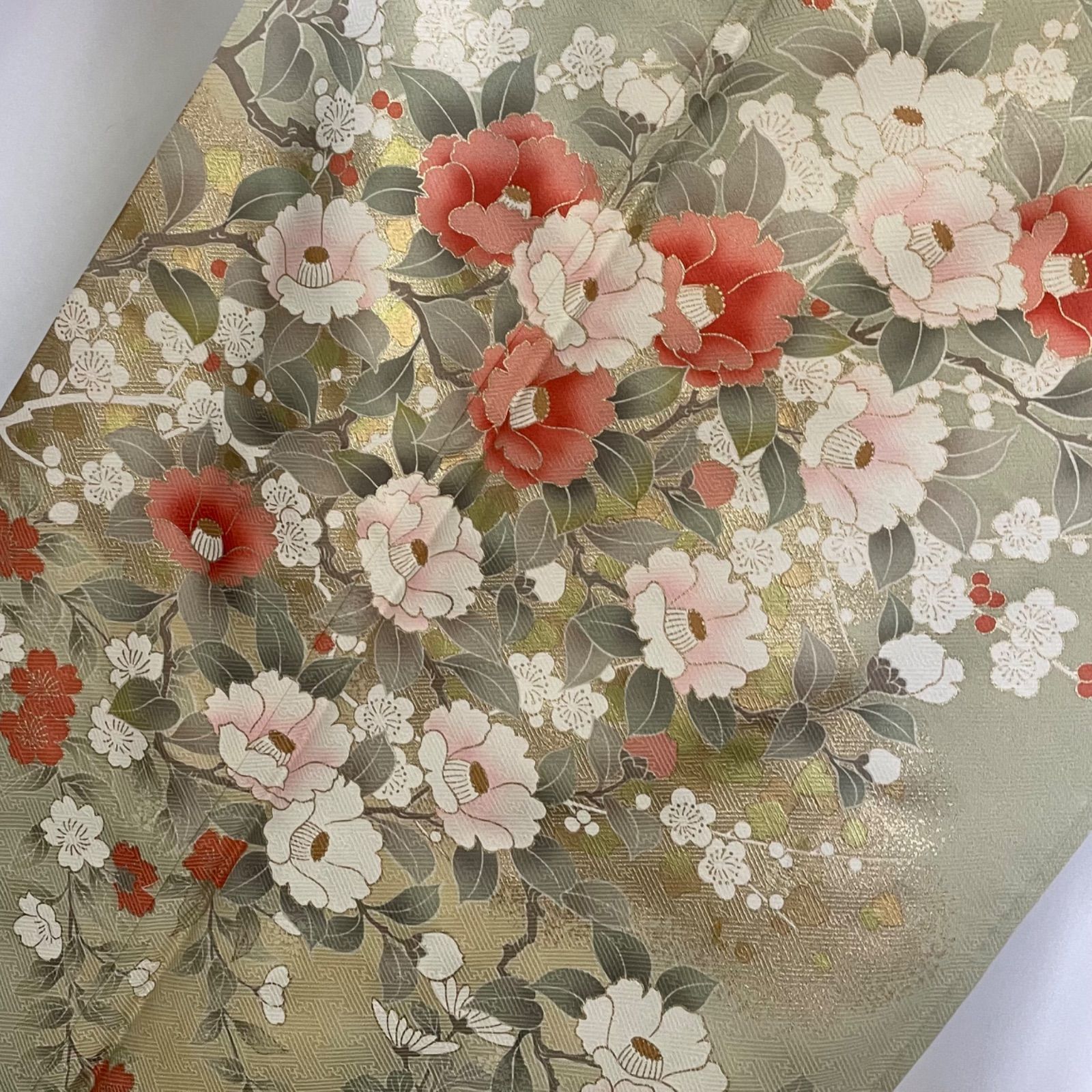 R024 美品 訪問着 手描き友禅 金彩加工 綸子 暈し染め 椿 梅 正絹 身丈