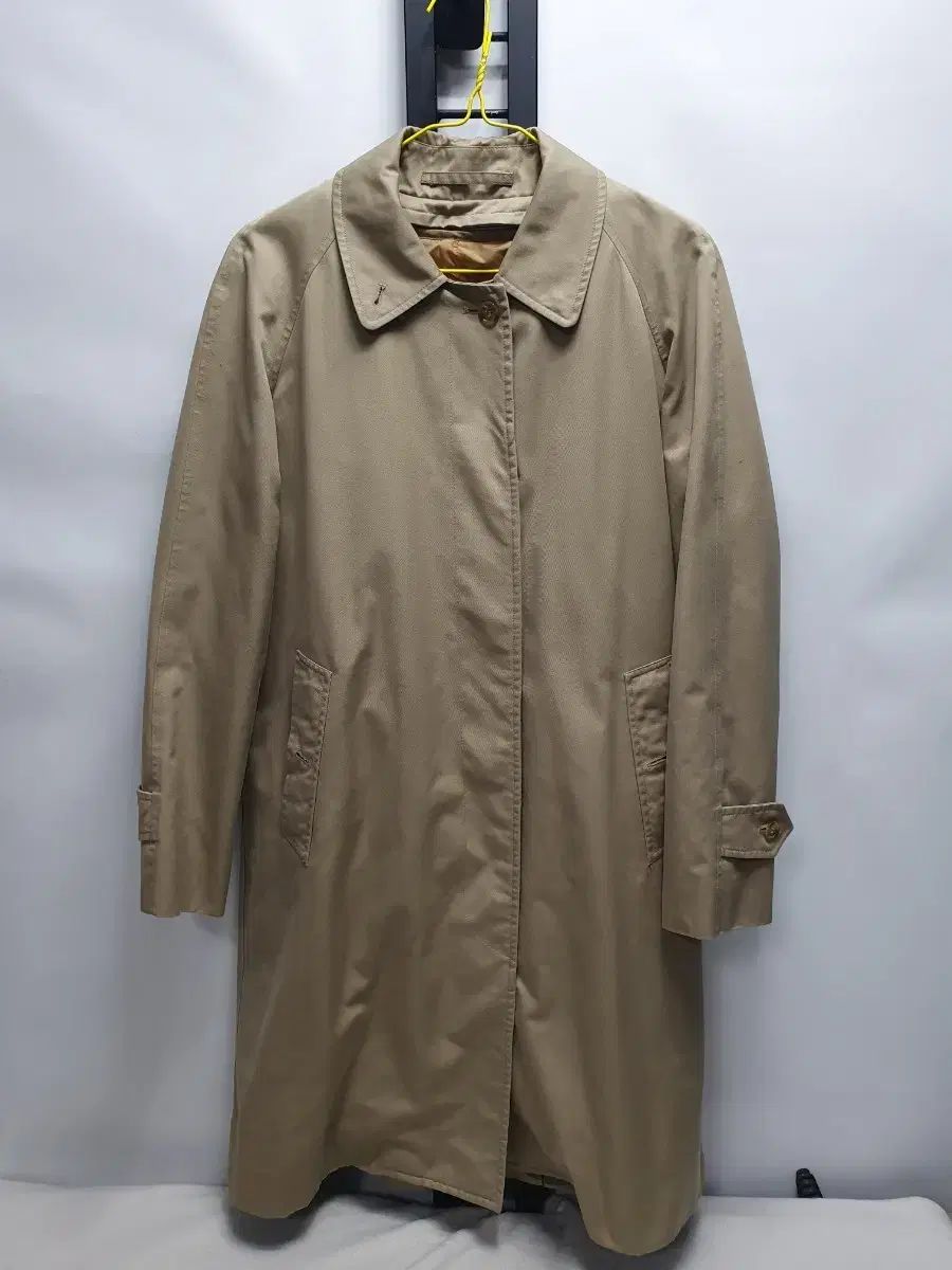 BURBERRY トレンチコート シングル ライナー 含む ベージュ 66