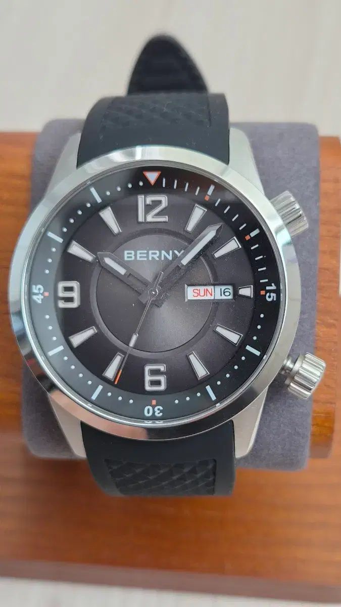 バニー(Berny) コンプレッサーダイバー ポラリス オマージュ ウォッチ