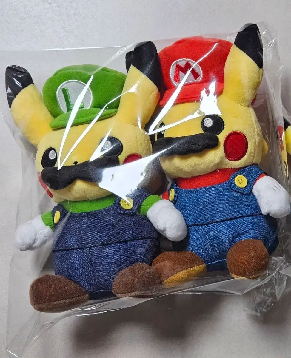 マリオ ピカチュウ ぬいぐるみ 中型 ピカチュウ ぬいぐるみ ポケットモンスター ぬいぐるみ