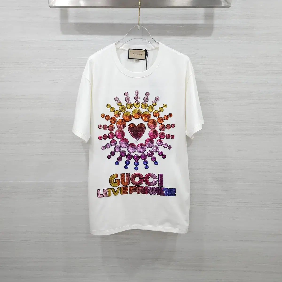 S / グッチ LOVE パレード スパンコール 半袖 Tシャツ 615044