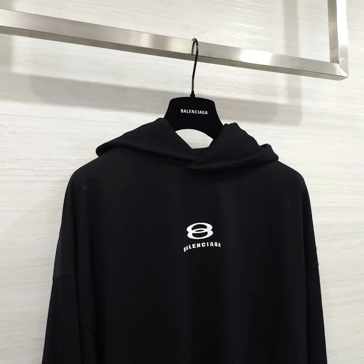 バレンシアガ ユニティ スポーツ アイコン オーバーサイズ ロング スリーブ Tシャツ 768067