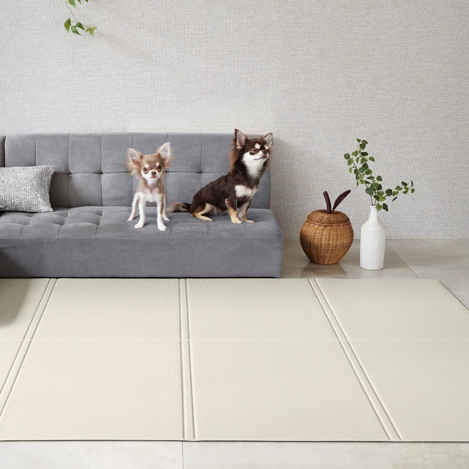 【特価商品】RK ペットマット 防水 PVC素材 折り畳み 大判 130×190cm カットできる 猫 犬用 国内抗菌検査実証&子供向け製品の品質検査実証 プレイマット フロアマット 床暖房対応 (アイボリー)
