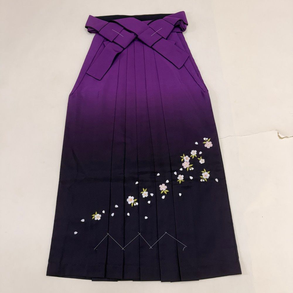 袴 M size 紐下丈90.5cm 行灯袴 卒業袴 女性用袴 紫 ぼかし 刺繍 中古 5878