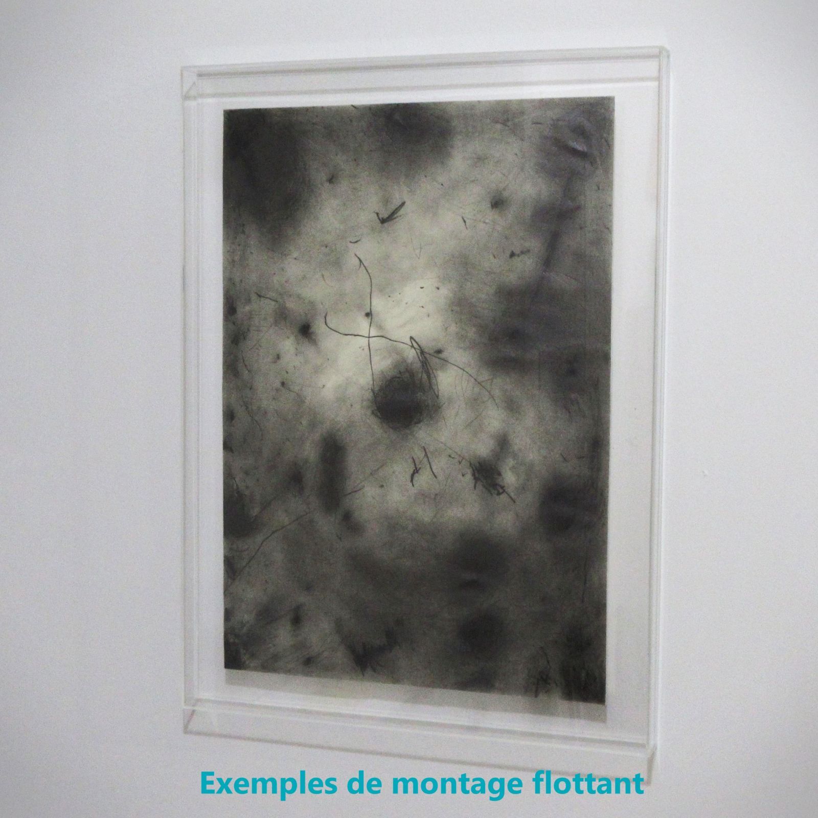 [ Format F8、P8、M8 ] 　【 prèdoux a 】　 Un cadre en acrylique transparent où les vis ne sont pas visibles, même vu de côté.
