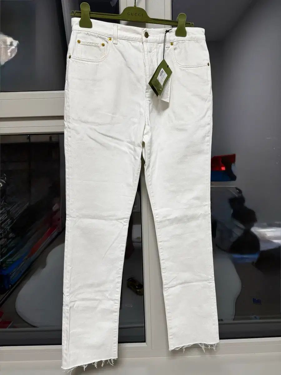 グッチ 白 デニム 34 (32-33 オススメ) 新品商品 出品
