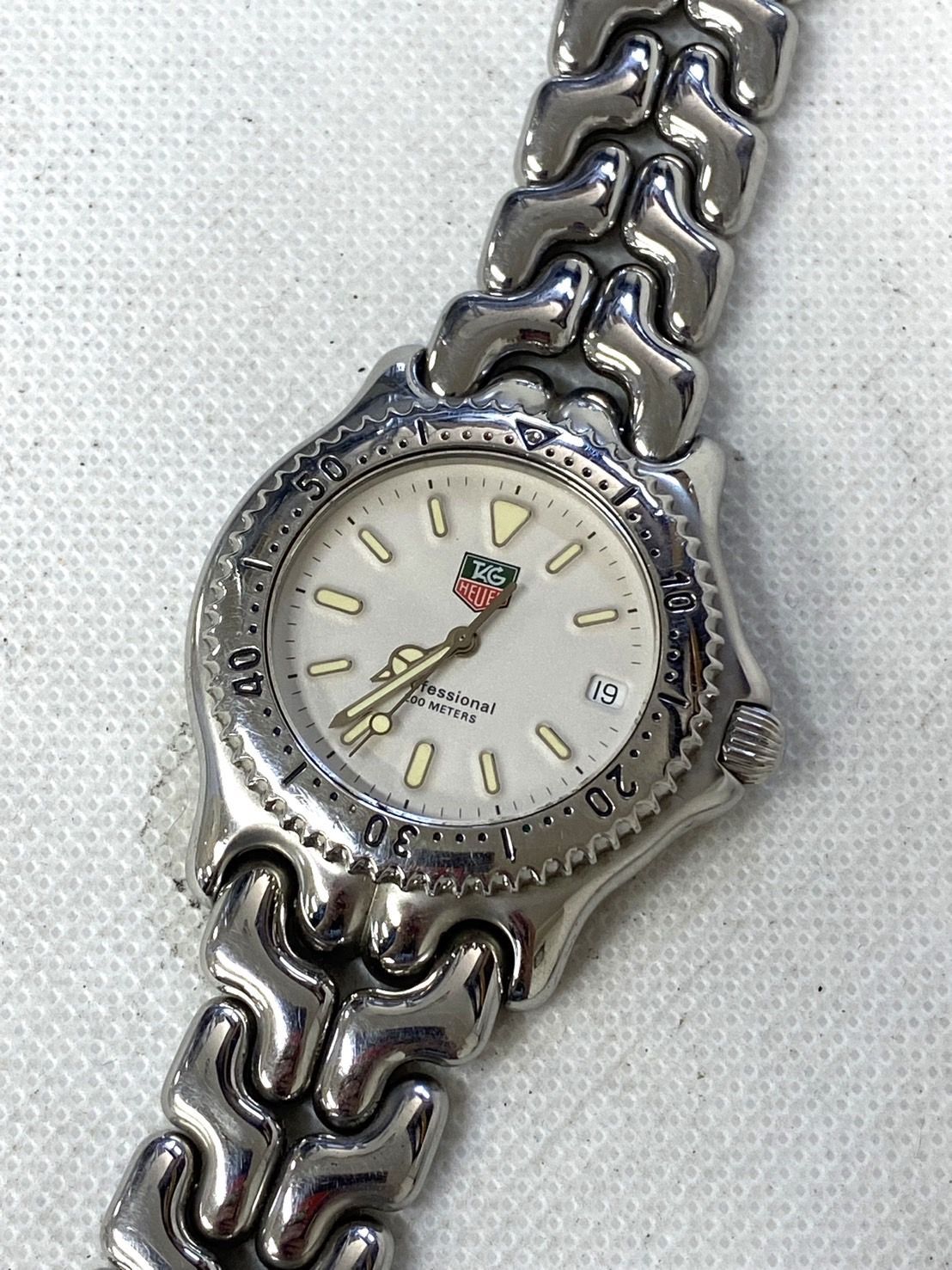 プロフェッショナル タグホイヤー クォーツ 3針 ○906402 稼働品タグ