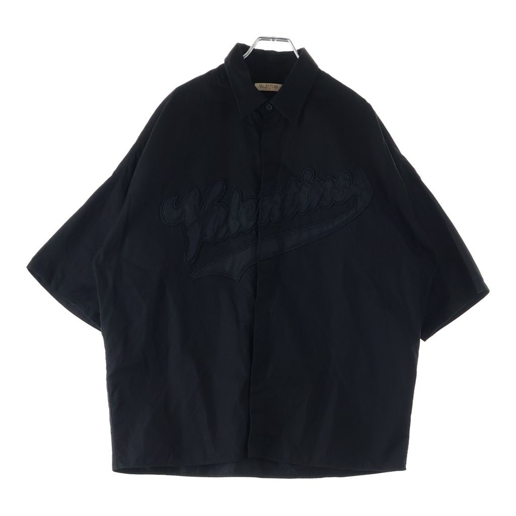 VALENTINO (ヴァレンティノ) Short-Sleeved Shirt With Maxi Logo Pat マキシロゴパット ショートスリーブシャツ 半袖シャツ ブラック 2V3AAD158YH